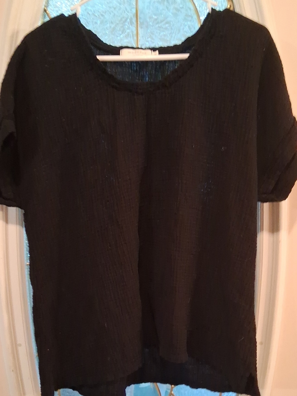 Women’s Black Short-Sleeve Textured Tee